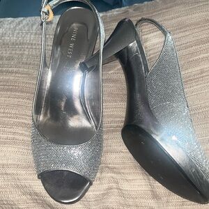 Nine West Silver Glitter Fancy Sandals
